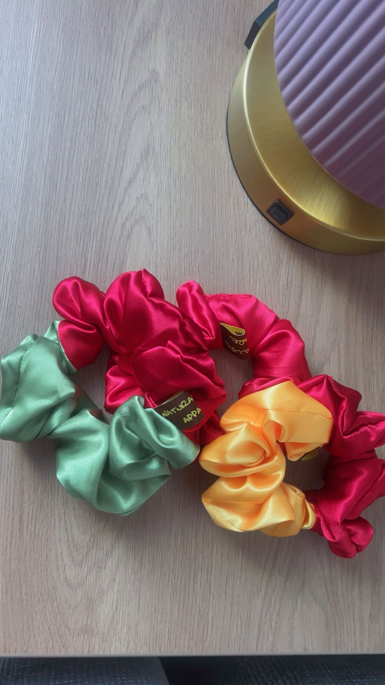 Jollae Holly scrunchies